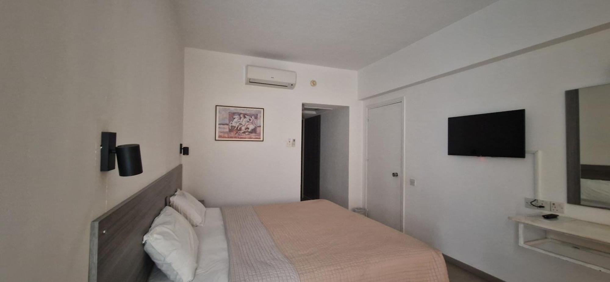 Navarria Blue Hotel Λεμεσός Εξωτερικό φωτογραφία